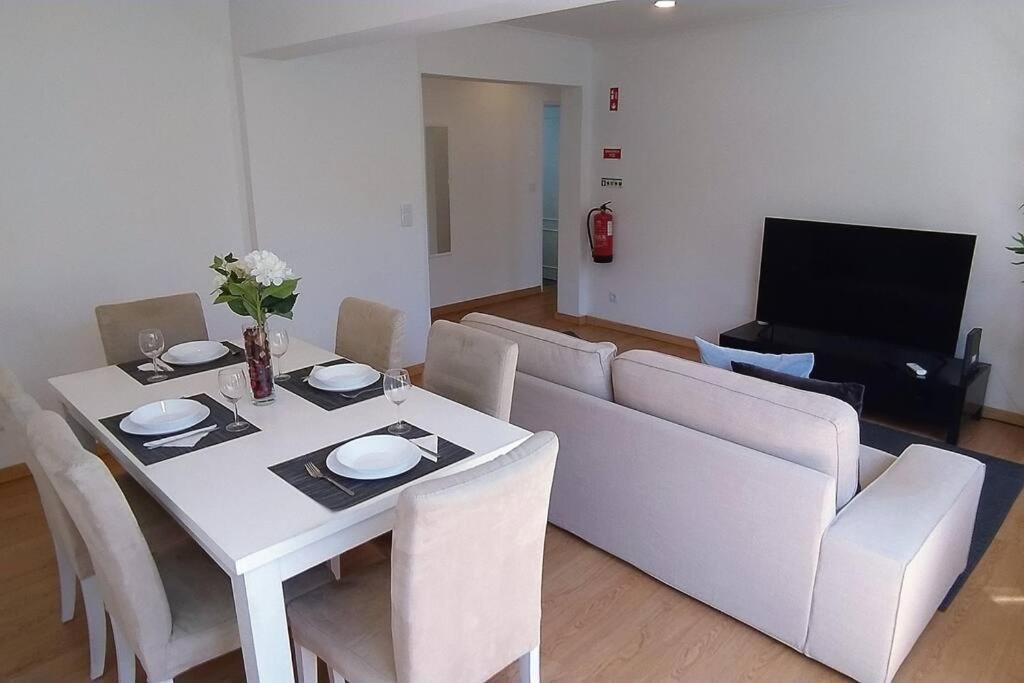 Lisboa/City/Sunny Apar/Metro/Airport/Wifi/Air Cond Bagian luar foto